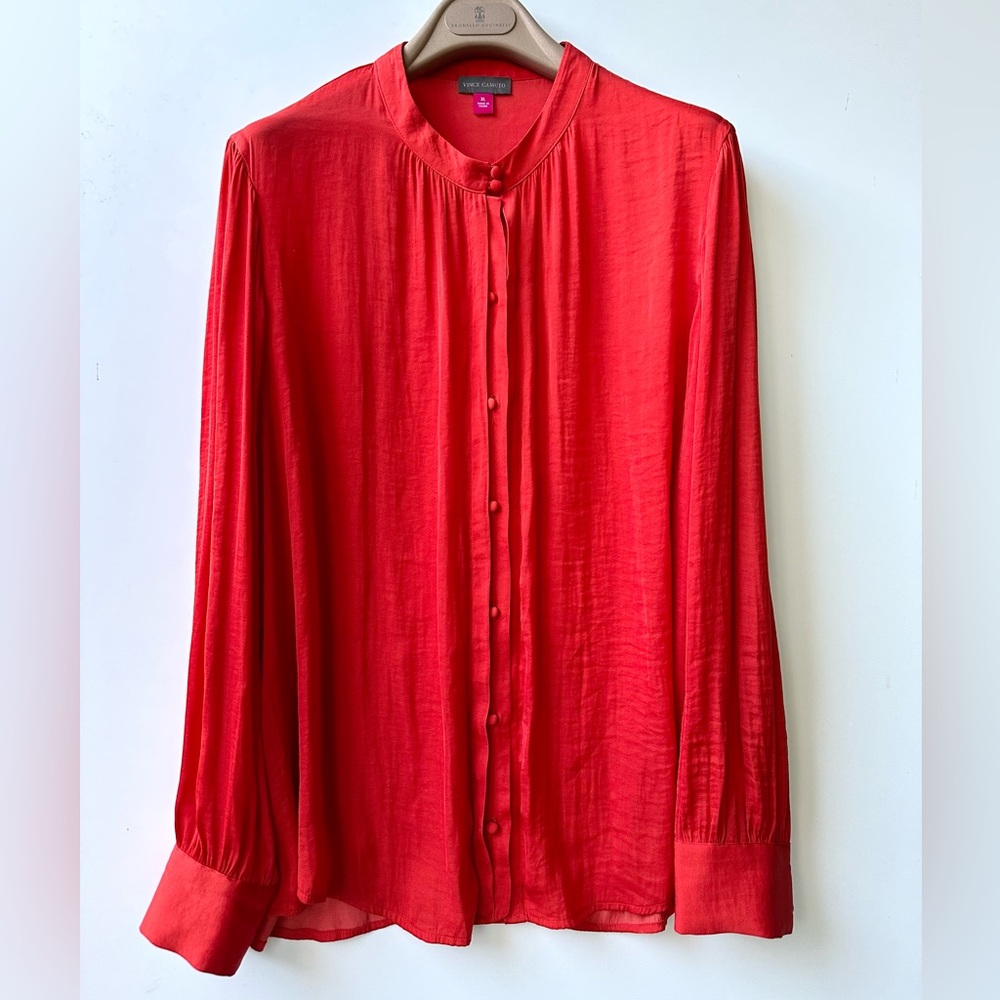 Vince Camuto Red Satin Button front Blouse, Shirt, size XL